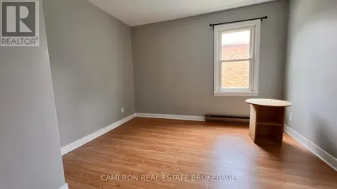 206-208 Gardner Avenue Cornwall ON K6H 5H6