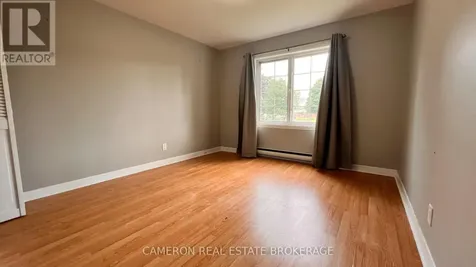 206-208 Gardner Avenue Cornwall ON K6H 5H6