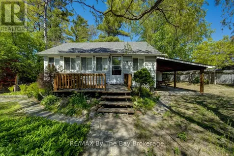 33 17th Street North Wasaga Beach ON L9Z 2J1
