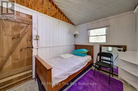 33 17th Street North Wasaga Beach ON L9Z 2J1