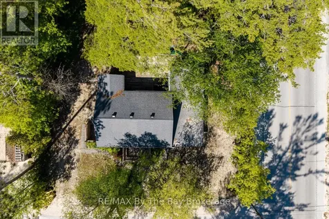 33 17th Street North Wasaga Beach ON L9Z 2J1