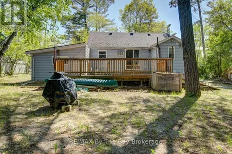 33 17th Street North Wasaga Beach ON L9Z 2J1