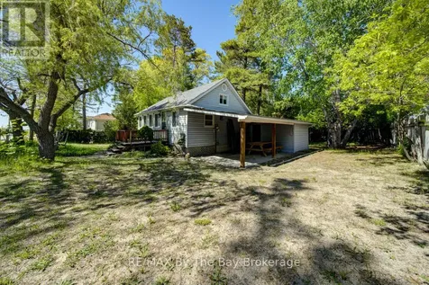 33 17th Street North Wasaga Beach ON L9Z 2J1