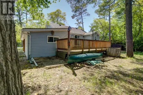 33 17th Street North Wasaga Beach ON L9Z 2J1