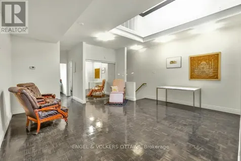 146-148 Dalhousie Street Ottawa ON K1N 7C4