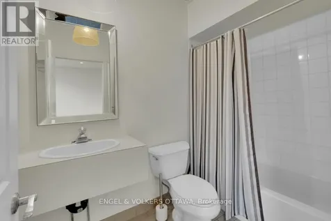 146-148 Dalhousie Street Ottawa ON K1N 7C4
