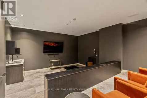 180 George Street Ottawa ON K1N 0G8