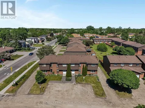 3105 Stockton Drive Ottawa ON K1T 1S2