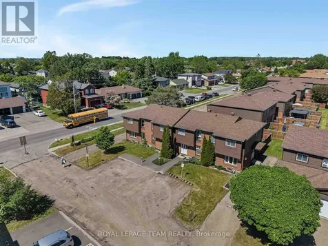 3105 Stockton Drive Ottawa ON K1T 1S2
