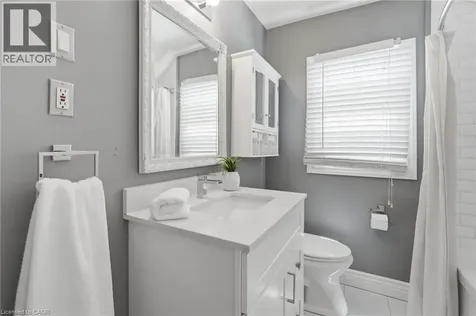 170 Kensington Avenue South Hamilton ON L8M 3H5
