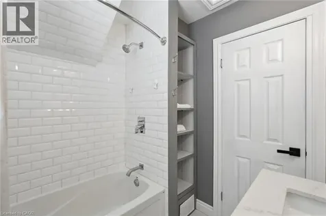170 Kensington Avenue South Hamilton ON L8M 3H5