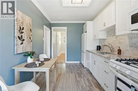 170 Kensington Avenue South Hamilton ON L8M 3H5