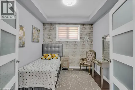 460 Equestrian Way Cambridge ON N3E 0B6