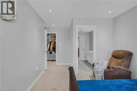 460 Equestrian Way Cambridge ON N3E 0B6