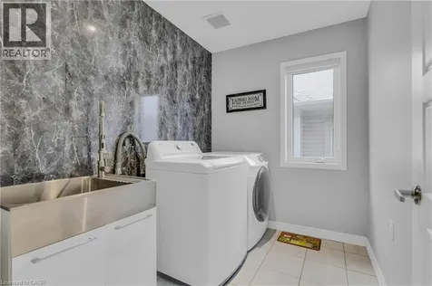 460 Equestrian Way Cambridge ON N3E 0B6