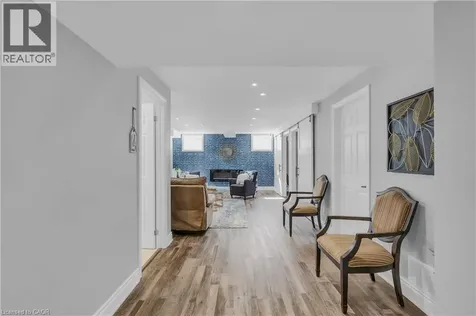 460 Equestrian Way Cambridge ON N3E 0B6