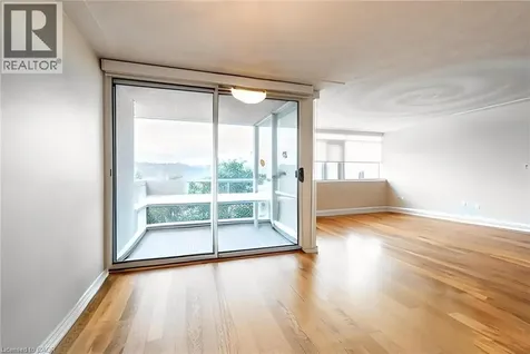 40 Harrisford Street Hamilton ON L8K 6N1