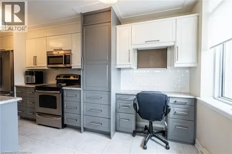 40 Harrisford Street Hamilton ON L8K 6N1