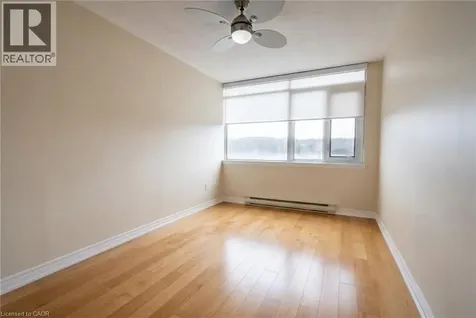 40 Harrisford Street Hamilton ON L8K 6N1