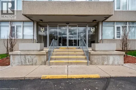 40 Harrisford Street Hamilton ON L8K 6N1