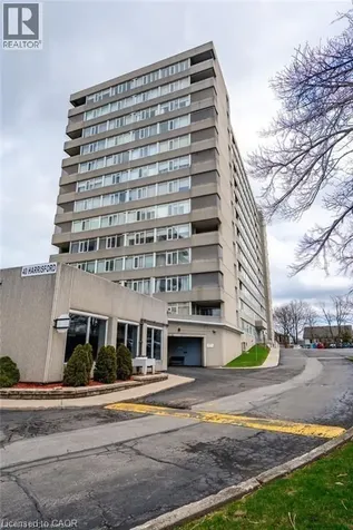 40 Harrisford Street Hamilton ON L8K 6N1