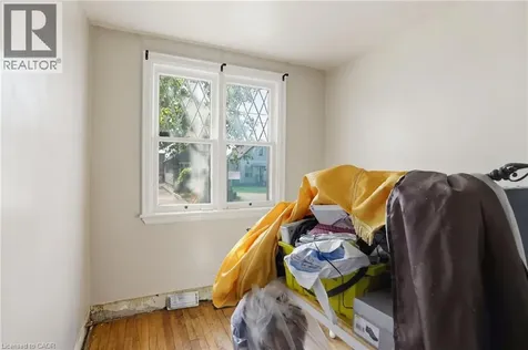 139 Adeline Avenue Hamilton ON L8H 5T7