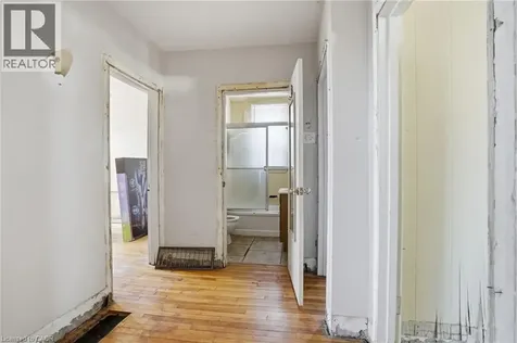 139 Adeline Avenue Hamilton ON L8H 5T7