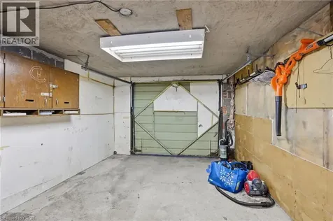 139 Adeline Avenue Hamilton ON L8H 5T7