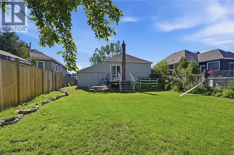139 Adeline Avenue Hamilton ON L8H 5T7