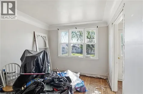 139 Adeline Avenue Hamilton ON L8H 5T7