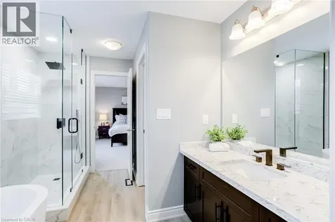 7 Kinsman Drive Binbrook ON L0R 1C0