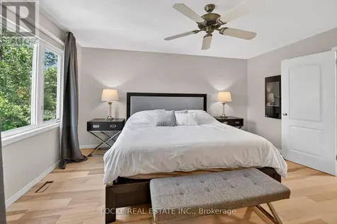 112 Parkrose Private Ottawa ON K4A 0N8