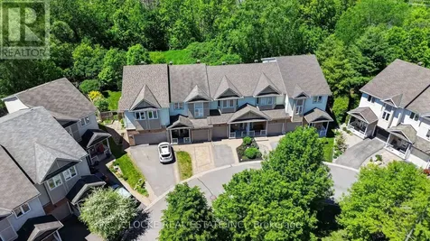 112 Parkrose Private Ottawa ON K4A 0N8