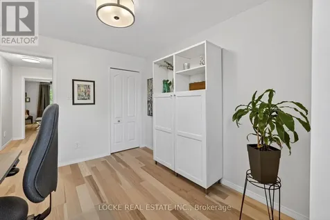 112 Parkrose Private Ottawa ON K4A 0N8