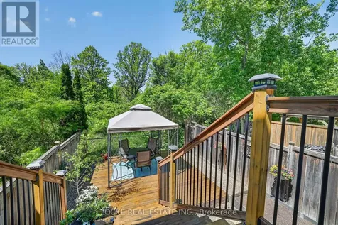 112 Parkrose Private Ottawa ON K4A 0N8