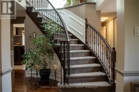 1808 Robinwood Place Ottawa ON K1C 6L4
