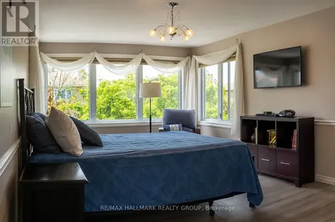 1808 Robinwood Place Ottawa ON K1C 6L4