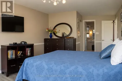 1808 Robinwood Place Ottawa ON K1C 6L4