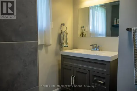 1808 Robinwood Place Ottawa ON K1C 6L4