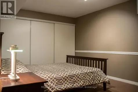 1808 Robinwood Place Ottawa ON K1C 6L4