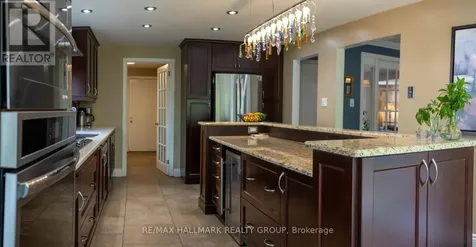 1808 Robinwood Place Ottawa ON K1C 6L4