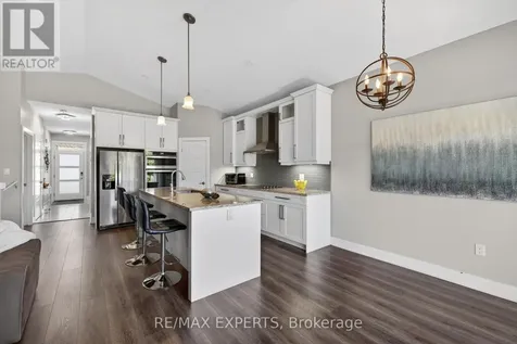10 Mcpherson Court Central Elgin ON N5R 0L8