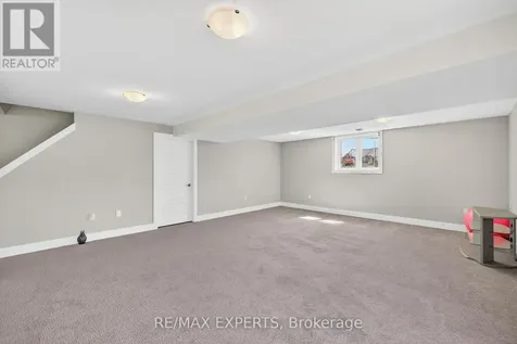 10 Mcpherson Court Central Elgin ON N5R 0L8