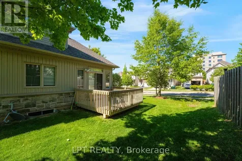 795 Laurelwood Drive Waterloo ON N2V 0A3