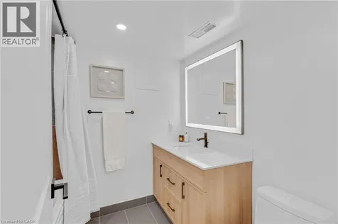377 Duncombe Drive Burlington ON L7L 4M2