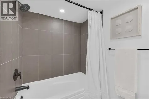 377 Duncombe Drive Burlington ON L7L 4M2