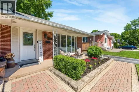 377 Duncombe Drive Burlington ON L7L 4M2