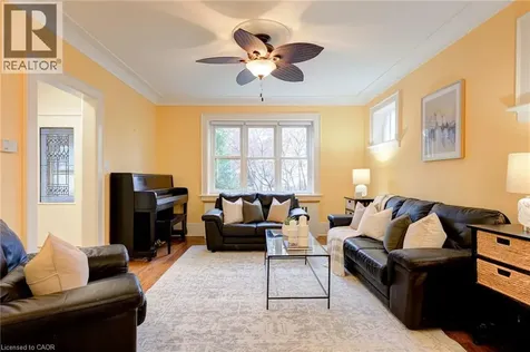 16 Borden Avenue North Kitchener ON N2H 3J1