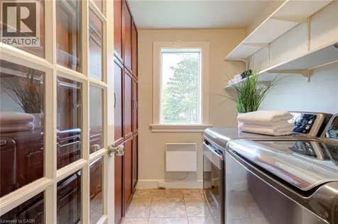 16 Borden Avenue North Kitchener ON N2H 3J1