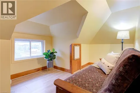 16 Borden Avenue North Kitchener ON N2H 3J1